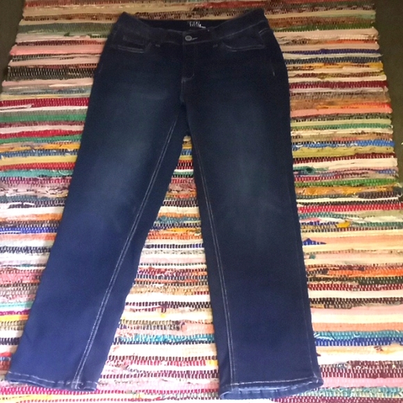 Time and Tru Straight Leg Jeans-#1795 - Picture 6 of 12